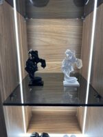 Kissing Couple - Image 3