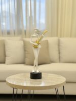 Resin Woman with Guitar - Image 2